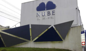 Alojamiento en El Nube Suites Hotel